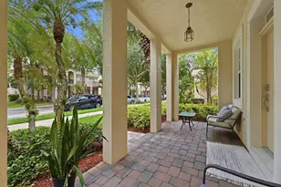 8057 Murano Cir, Palm Beach Gardens, FL 33418 - Photo 5