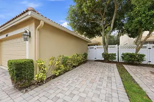 8057 Murano Cir, Palm Beach Gardens, FL 33418 - Photo 31