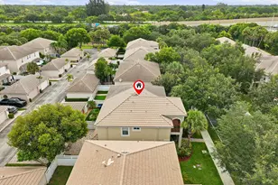 8057 Murano Cir, Palm Beach Gardens, FL 33418 - Photo 43
