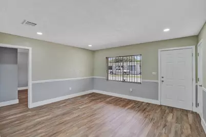 2145 NW 100th Street NW, Miami, FL 33147 - Photo 13