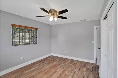 2145 NW 100th Street NW, Miami, FL 33147 - Photo 19