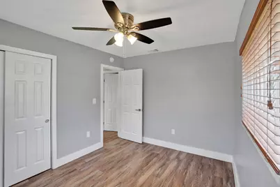 2145 NW 100th Street NW, Miami, FL 33147 - Photo 7