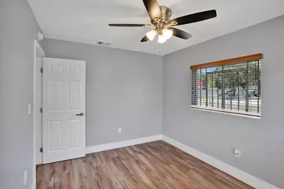 2145 NW 100th Street NW, Miami, FL 33147 - Photo 5