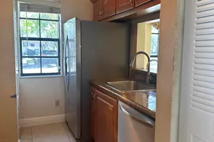 11673 NW 11th St, Pembroke Pines, FL 33026 - Photo 17