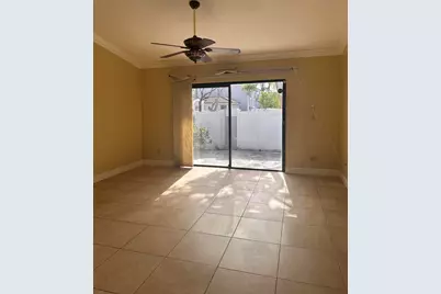 11673 NW 11th Street, Pembroke Pines, FL 33026 - Photo 7