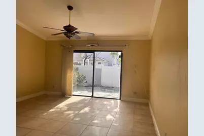 11673 NW 11th Street, Pembroke Pines, FL 33026 - Photo 13