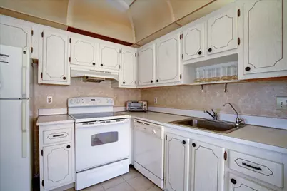 222 Saxony E #222, Delray Beach, FL 33446 - Photo 7