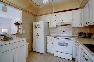 222 Saxony E #222, Delray Beach, FL 33446 - Photo 9