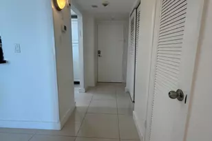 19390 Collins Ave, Sunny Isles Beach, FL 33160 - Photo 29
