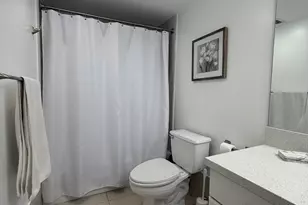 19390 Collins Ave, Sunny Isles Beach, FL 33160 - Photo 21
