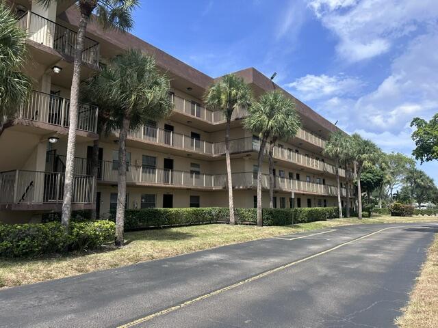 3101 NW 47th Terrace #120 - 3101 NW 47th Terrace #120, Lauderdale Lakes, FL 33319 Luxury Property | Jose Angel Pina