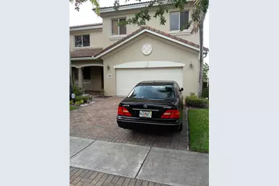 229 Gazetta Way, West Palm Beach, FL 33413 - Photo 3