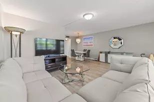 2056 Ainslie D, Boca Raton, FL 33434 - Photo 3