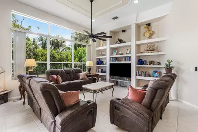 911 Forest Glen Lane, Wellington, FL 33414 - Photo 9