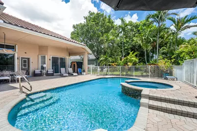 911 Forest Glen Lane, Wellington, FL 33414 - Photo 25