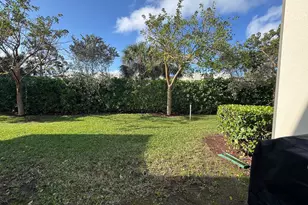 8975 Kingsmoor Wy, Lake Worth, FL 33467 - Photo 3