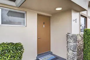 2703 Dudley Dr W, West Palm Beach, FL 33415 - Photo 5