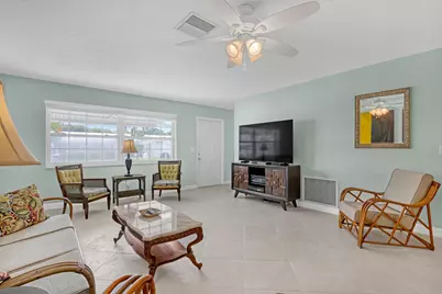 1101 SW 15th Street, Boynton Beach, FL 33426 - Photo 3