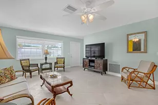 1101 SW 15th St, Boynton Beach, FL 33426 - Photo 3