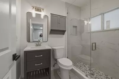 12980 NE 10th Avenue, North Miami, FL 33161 - Photo 17