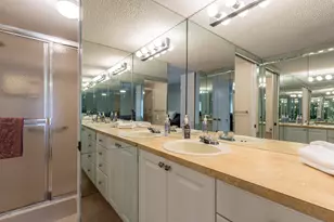 9185 Flynn Cir, Boca Raton, FL 33496 - Photo 11