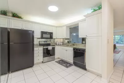 9185 Flynn Circle #3, Boca Raton, FL 33496 - Photo 5