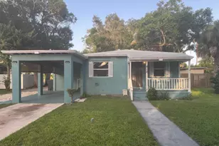 812 Texas Ct, Fort Pierce, FL 34950 - Photo 1