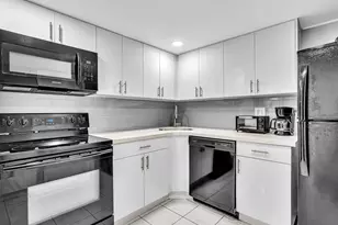 1410 S Ocean Dr, Hollywood, FL 33019 - Photo 9
