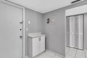 1410 S Ocean Dr, Hollywood, FL 33019 - Photo 11