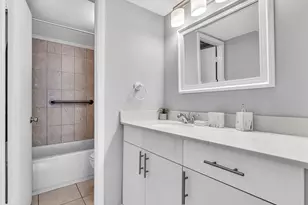 1410 S Ocean Dr, Hollywood, FL 33019 - Photo 23