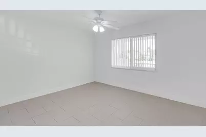 330 W Camino Real #12, Boca Raton, FL 33432 - Photo 3