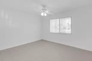 330 W Camino Real, Boca Raton, FL 33432 - Photo 3