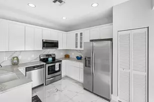 7835 Springfield Lake Dr, Lake Worth, FL 33467 - Photo 5