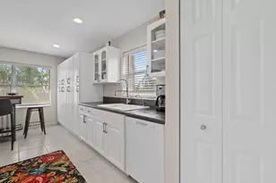 8050 Aberdeen Dr, Boynton Beach, FL 33472 - Photo 23