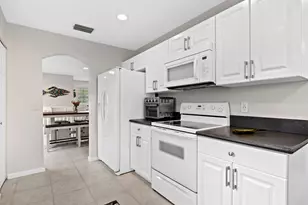 8050 Aberdeen Dr, Boynton Beach, FL 33472 - Photo 21
