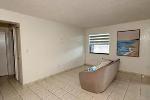 20015 NE 3rd Ct, Miami, FL 33161 - Photo 15