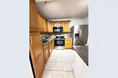 20015 NE 3rd Court #5, Miami, FL 33161 - Photo 3