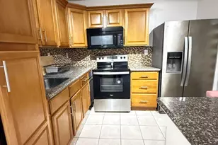 20015 NE 3rd Ct, Miami, FL 33161 - Photo 3