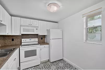 1505 Crescent Circle #B24, Lake Park, FL 33403 - Photo 9