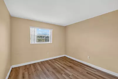 1505 Crescent Circle #B24, Lake Park, FL 33403 - Photo 25
