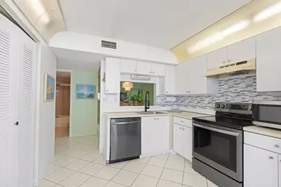 15450 Pembridge Avenue #164, Delray Beach, FL 33484 - Photo 7