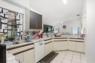 2171 NW 76th Ave, Margate, FL 33063 - Photo 5