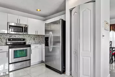 10334 SW 164th Place, Miami, FL 33196 - Photo 11