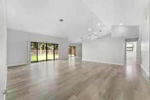 5809 Sun Pointe Cir, Boynton Beach, FL 33437 - Photo 5