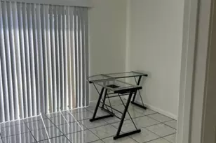 4379 Woodstock Dr, West Palm Beach, FL 33409 - Photo 11
