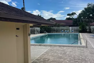 4379 Woodstock Dr, West Palm Beach, FL 33409 - Photo 27