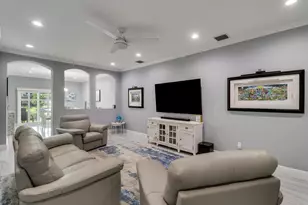 1560 SE Sheffield Terrace N, Stuart, FL 34994 - Photo 5