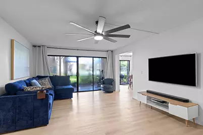 149 NW 70th #302b, Boca Raton, FL 33487 - Photo 5