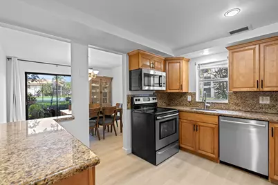 149 NW 70th #302b, Boca Raton, FL 33487 - Photo 9