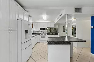 7515 NW 79th Ave, Tamarac, FL 33321 - Photo 21